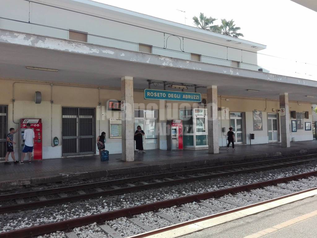 Roseto. Teramana 57enne investita e uccisa in stazione da un treno