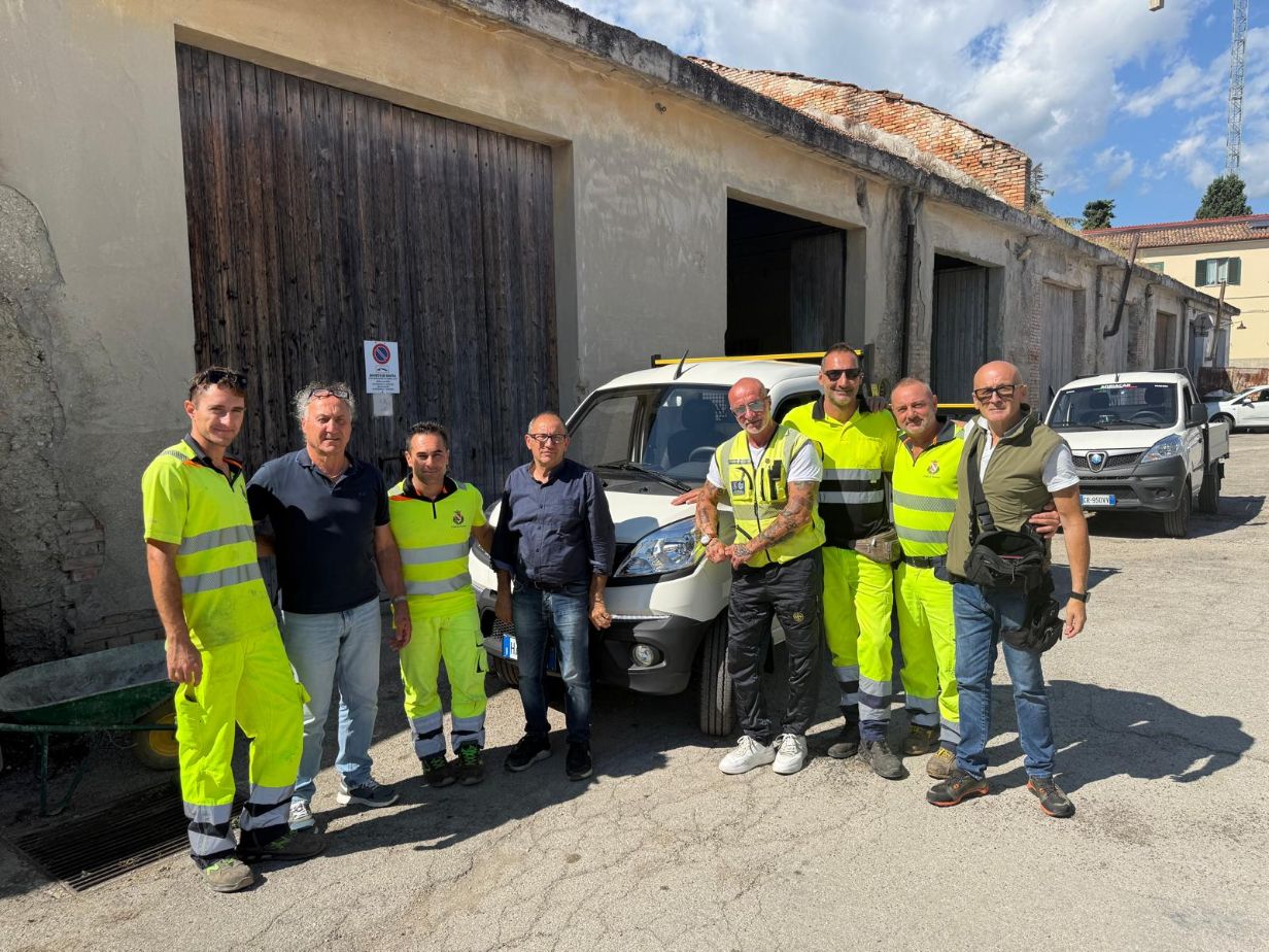 Teramo. Nuovi automezzi per il servizio manutenzioni del Comune