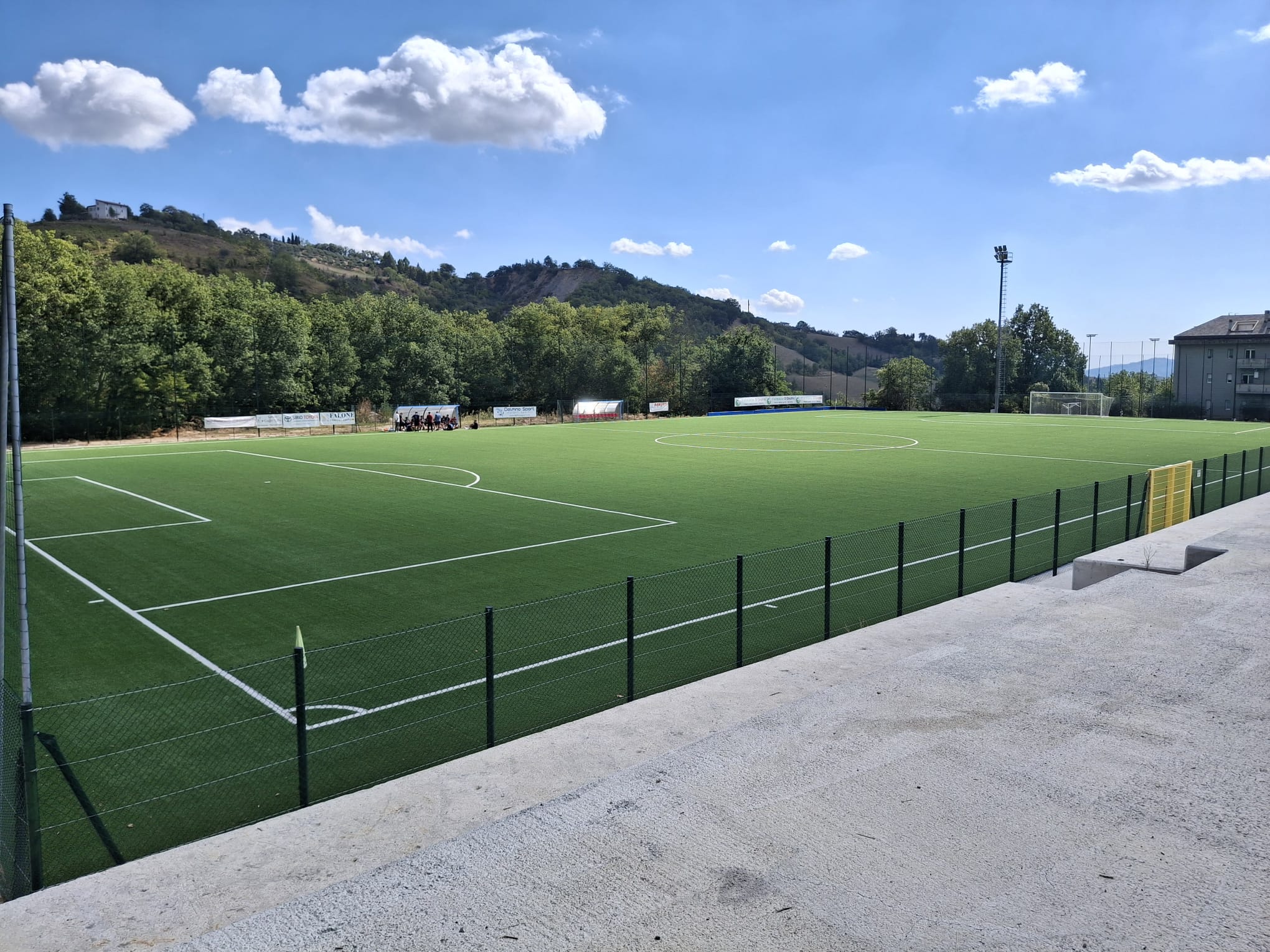 Piano della Lenta ha il nuovo campo di calcio. Porta il nome di Lino Silvino