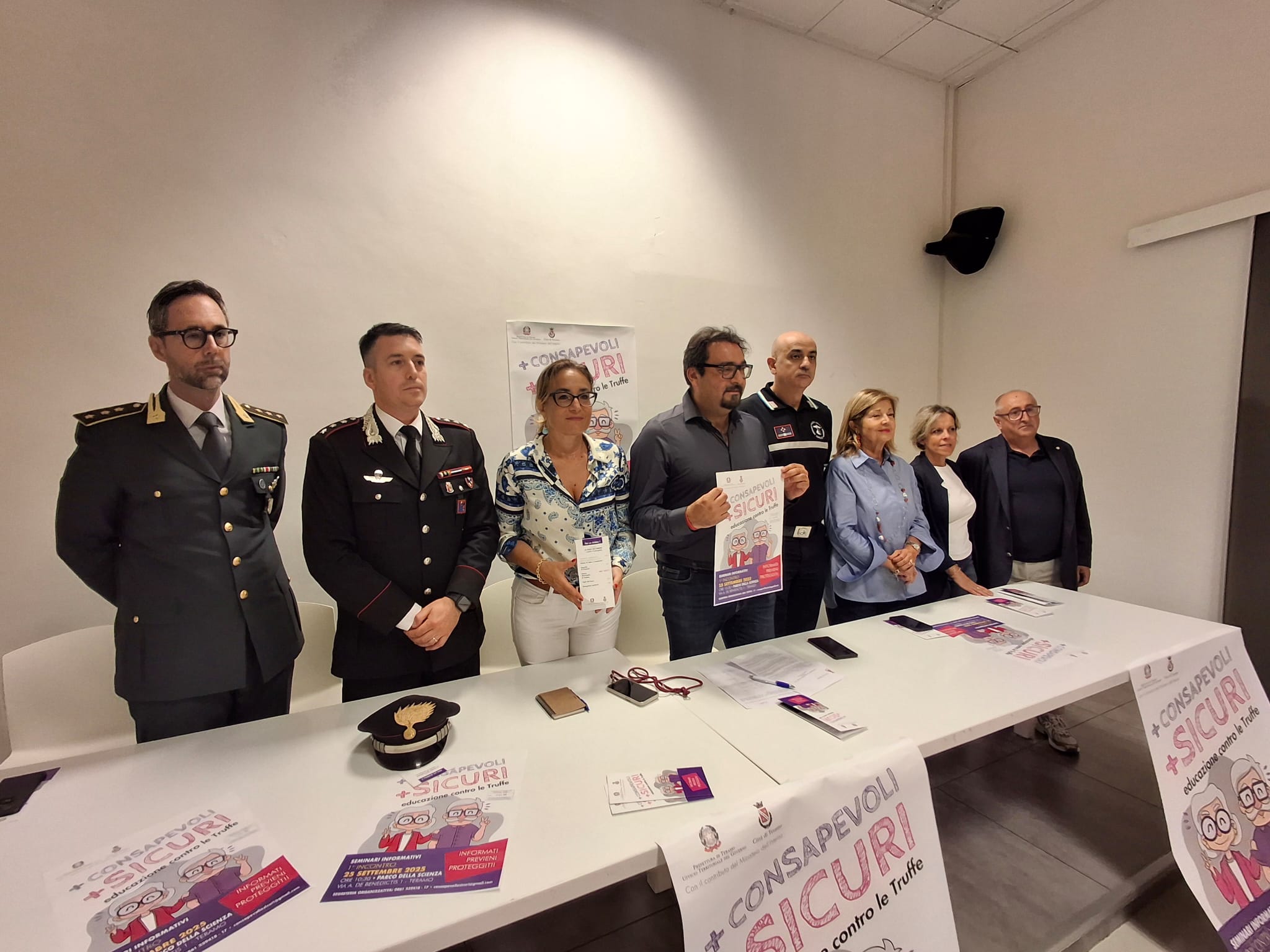 Parte la Campagna contro le truffe agli anziani: “Più consapevoli, più sicuri”
