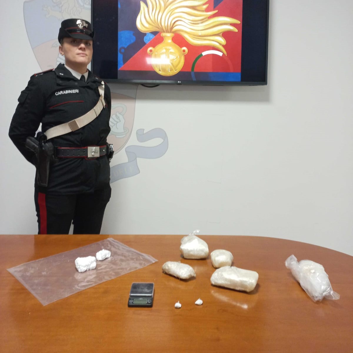 Alba Adriatica. Presunto spacciatore arrestato dopo segnalazioni dei genitori