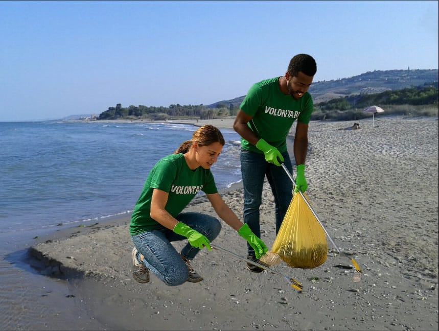 Roseto degli Abruzzi: terza passeggiata ecologica contro i rifiuti in spiaggia