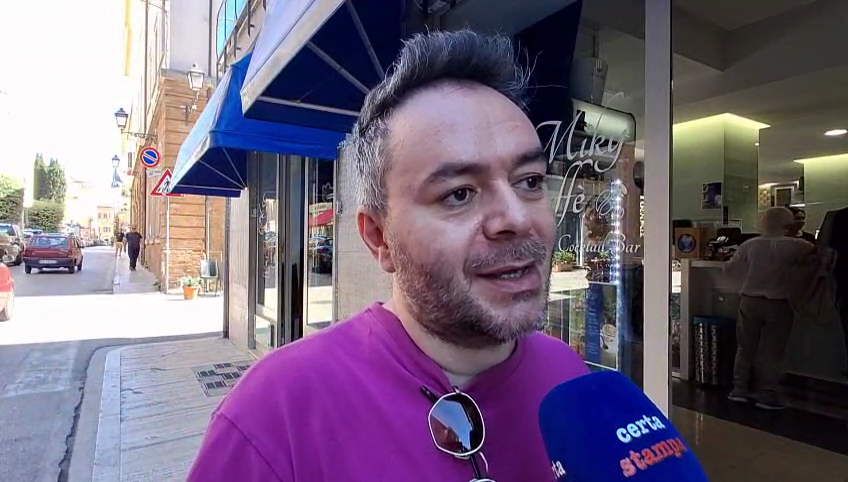 Dirotta su via Carducci. Una iniziativa dei commercianti per il rilancio della strada