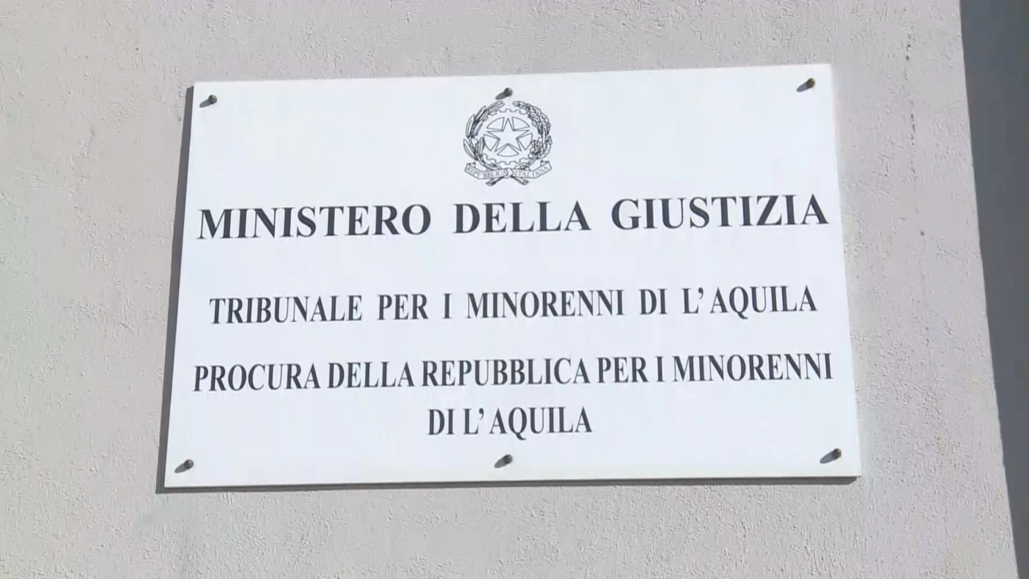 Violenza a 14enne di Vasto: Inizia il Processo Minorile, Acquisiti i Video-Prova