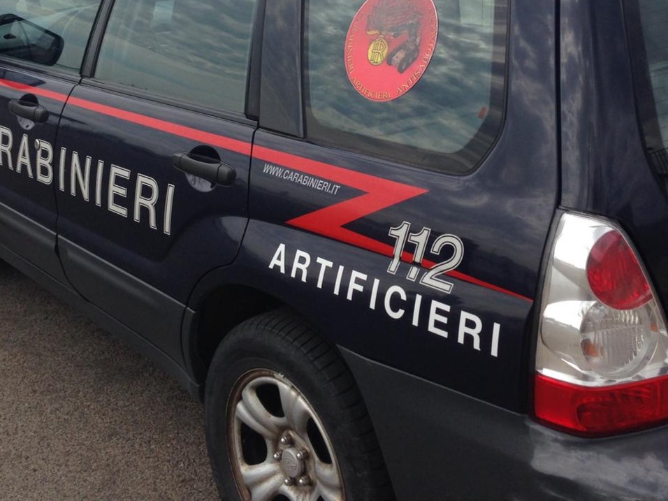 Ordigno bellico a Sant’Atto. In azione gli artificeri
