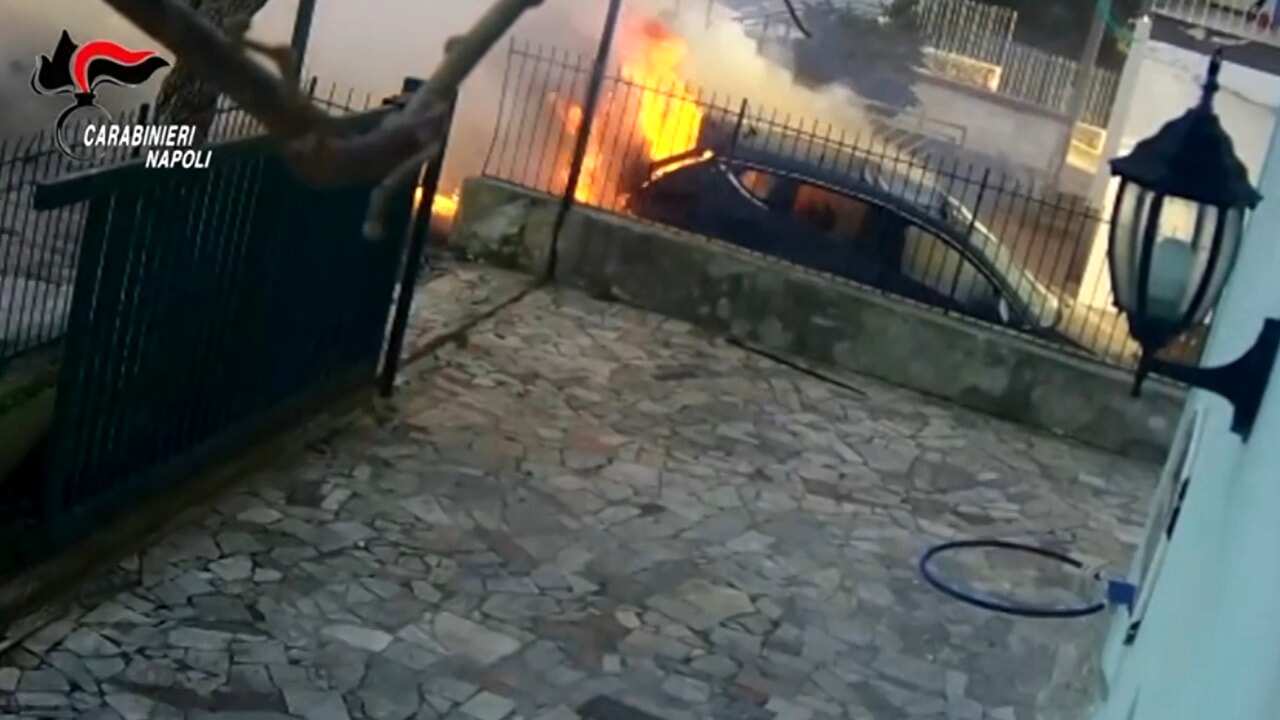 (Video dell’attentato) Ex moglie e complice condannati a 10 anni per tentato omicidio del finanziere