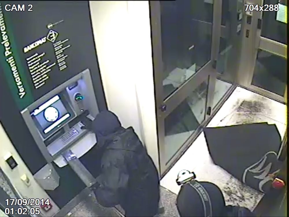 La “Banda della Marmotta” colpisce ancora: Assalto Notturno al Bancomat Bper di Casoli