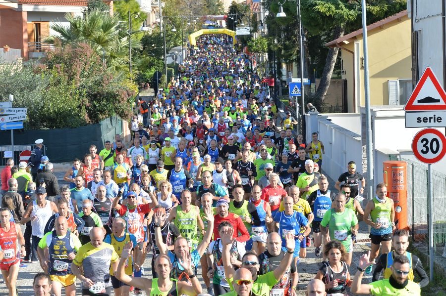 Torna la Corsa di San Martino: Controguerra si prepara alla grande festa del podismo