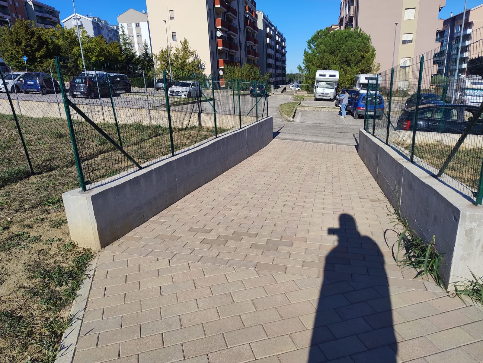 Parco Giochi Colleaterrato: Un cancelletto per la sicurezza dei bimbi