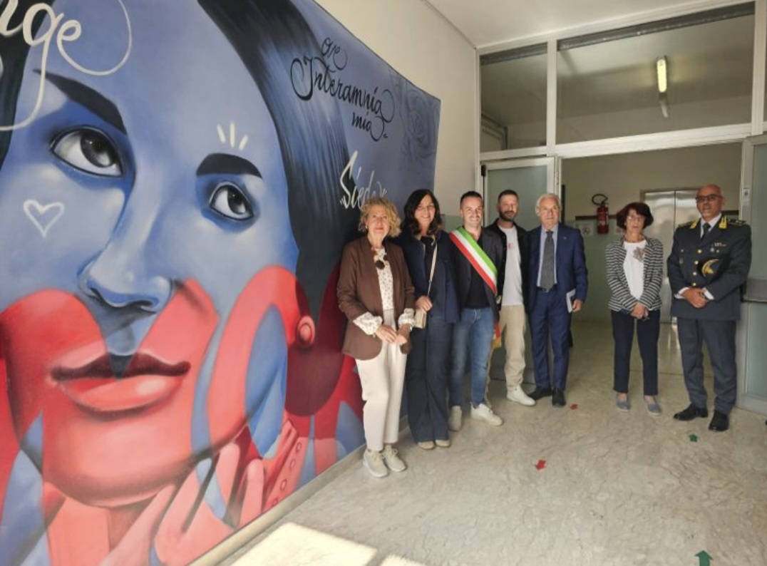 Inaugurato a Roseto il Murale di Gedo Dedicato a Giannina Milli: Arte e Memoria per il Bicentenario