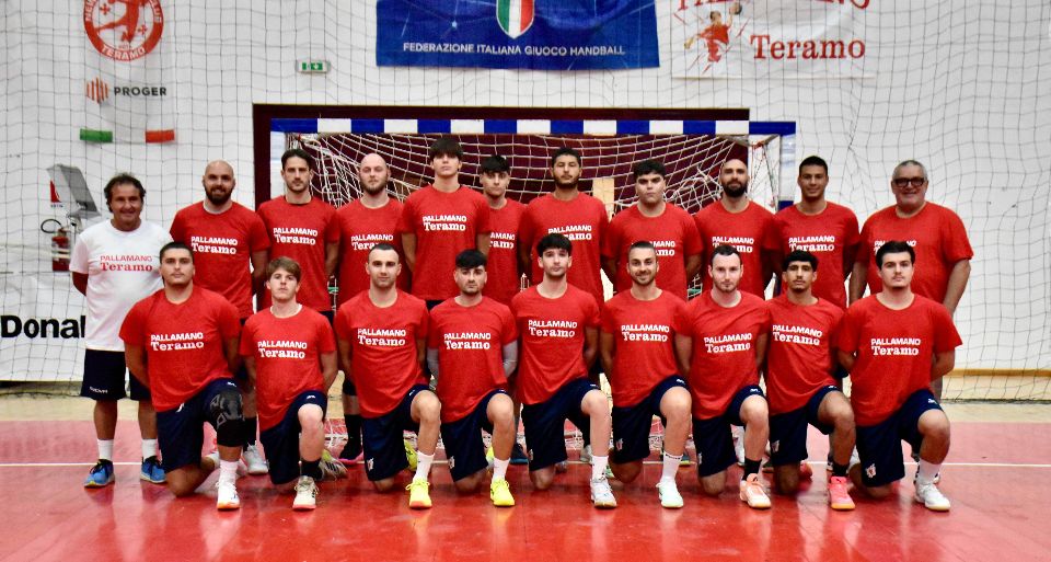 Handball. Lions Teramo pronta alla sfida: debutto in Serie A Silver con il derby contro Chieti