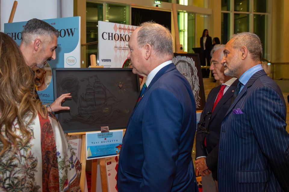 L’abruzzese Toni Belfatto vince al Chokolashow di Monaco con un’opera che unisce arte e solidarietà