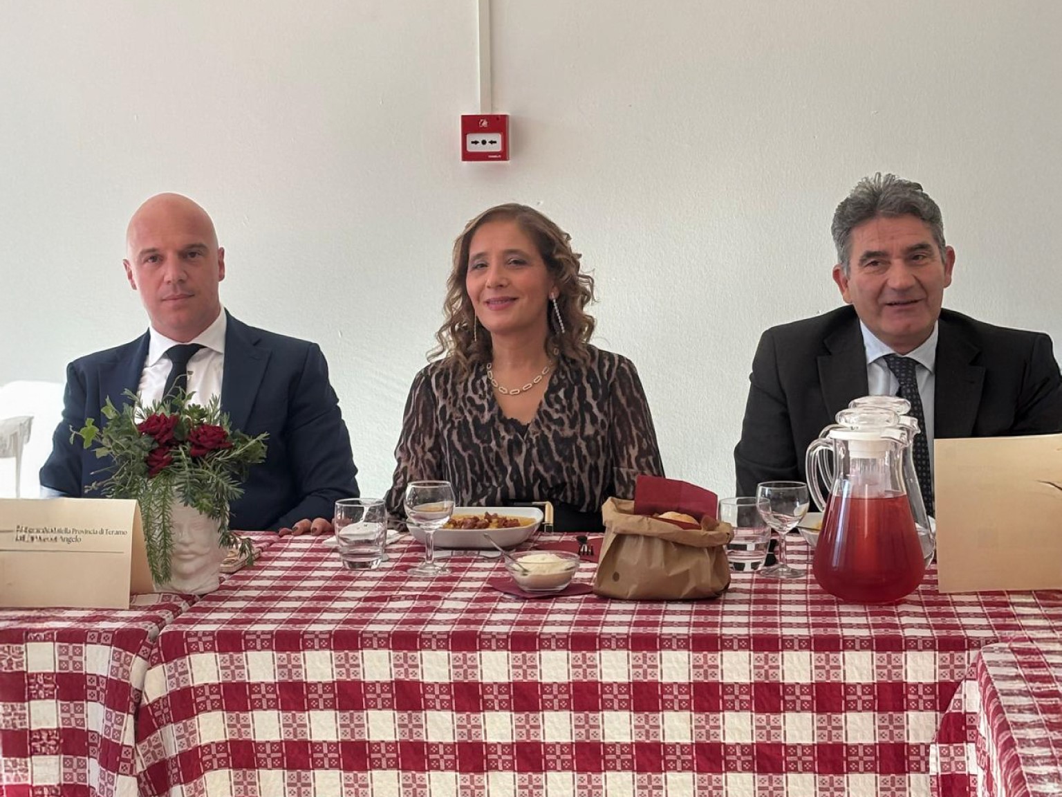 Convitto Delfico: la comunità si ritrova alla Cona in attesa del ritorno a Piazza Dante