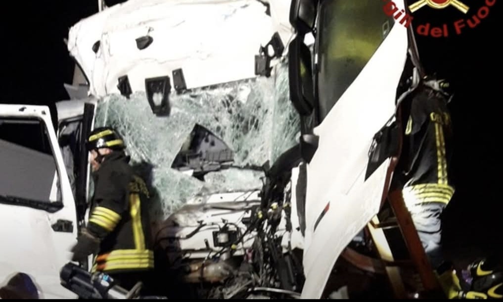 Camionista Abruzzese Muore in Tamponamento sull’A1 vicino Modena​