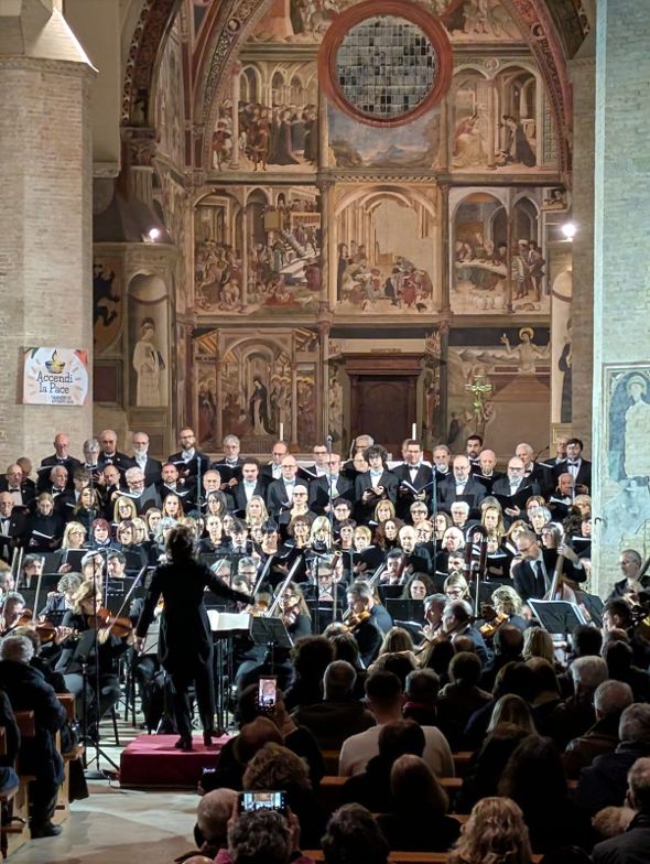 (Video) Trionfo ad Atri: la Nona di Beethoven incanta oltre 500 spettatori nella Cattedrale
