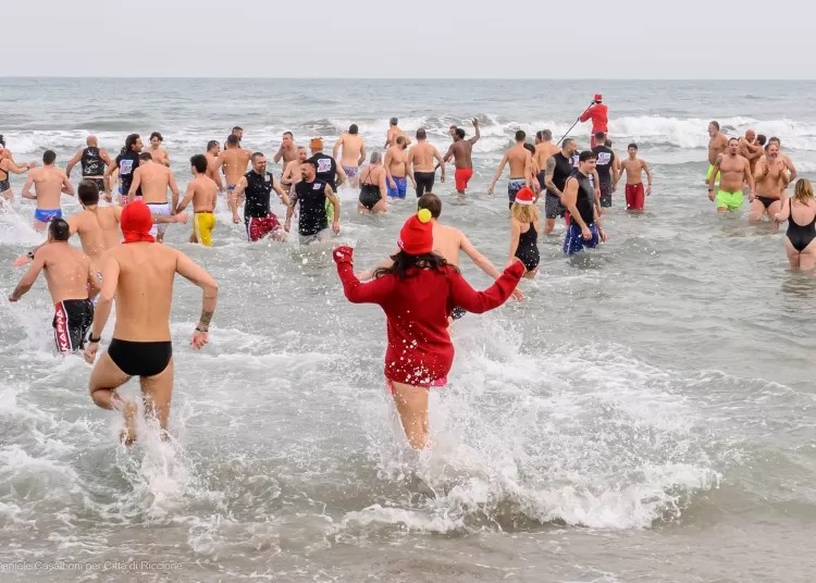 Tortoreto, Capodanno in mare: torna il tuffo del 1° gennaio