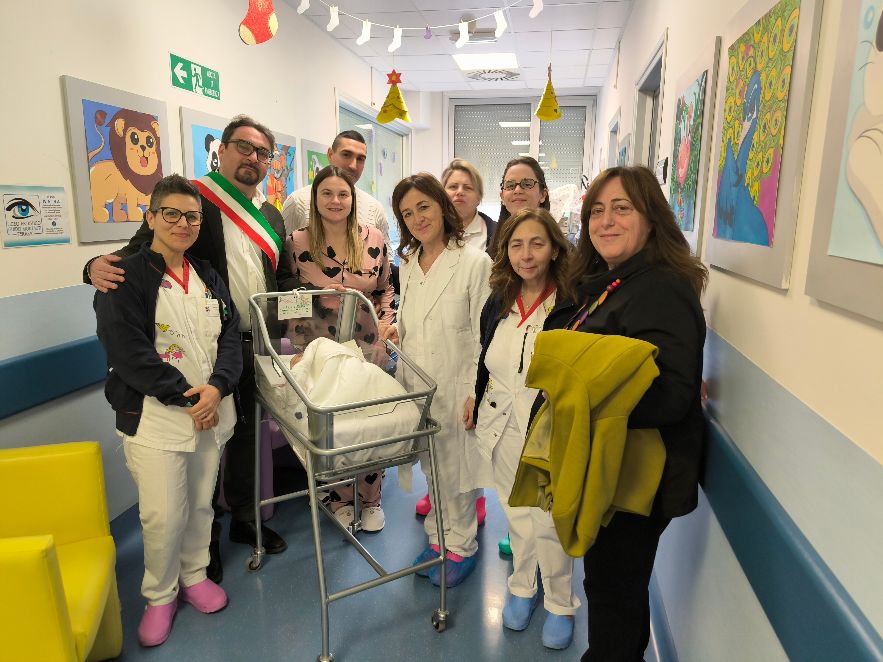 Benvenuta Maria Vittoria, visita del Sindaco alla prima nata dell’anno