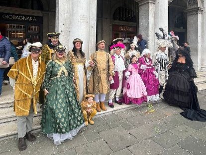 Montepagano sfila al Carnevale di Venezia con i suoi abiti storici