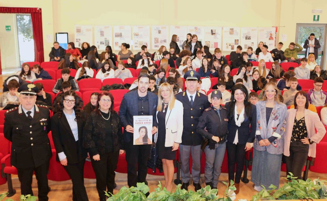 Pari opportunità e legalità, confronto nelle scuole superiori di Teramo