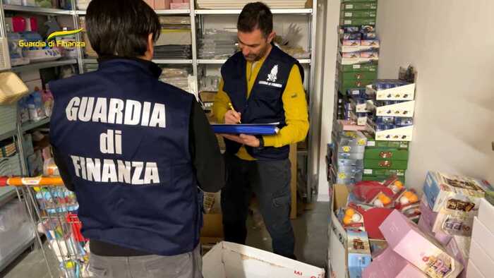“Operazione Carnevale Sicuro 2026” della Guardia di Finanza: sequestrati 40 mila articoli non a norma nel Teramano