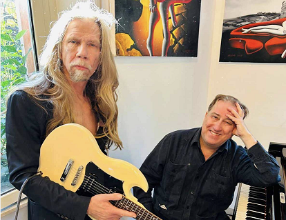 I fratelli Kostabi a Palazzo De Thermes. Inaugurata la mostra