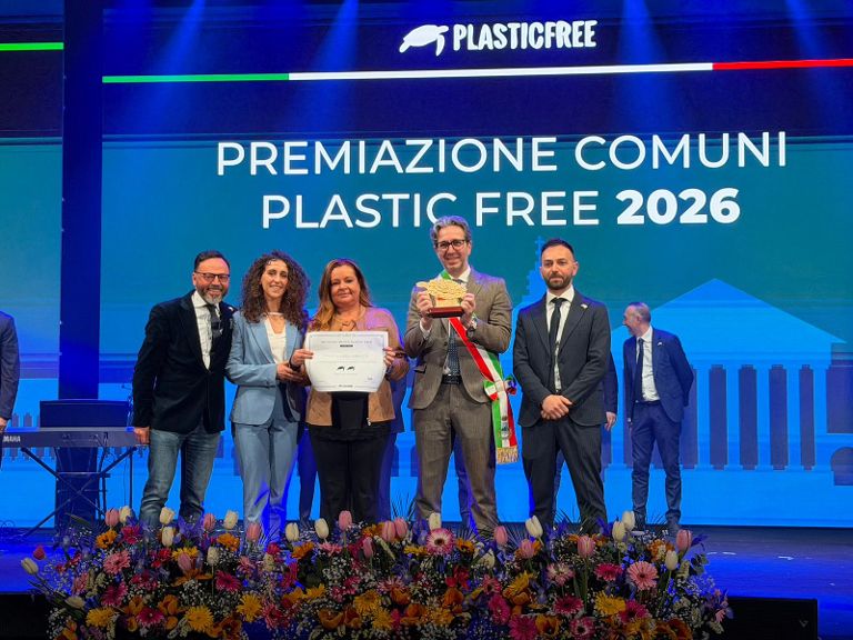 Roseto riceve il premio Comune Plastic Free 2026