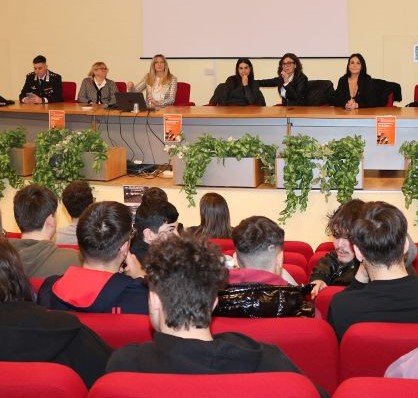 Teramo, all’IIS Alessandrini‑Marino un incontro del Premio Borsellino sul tema “Il coraggio delle donne”