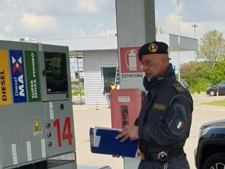 Controlli su distributori: riscontrate difformità e omissioni