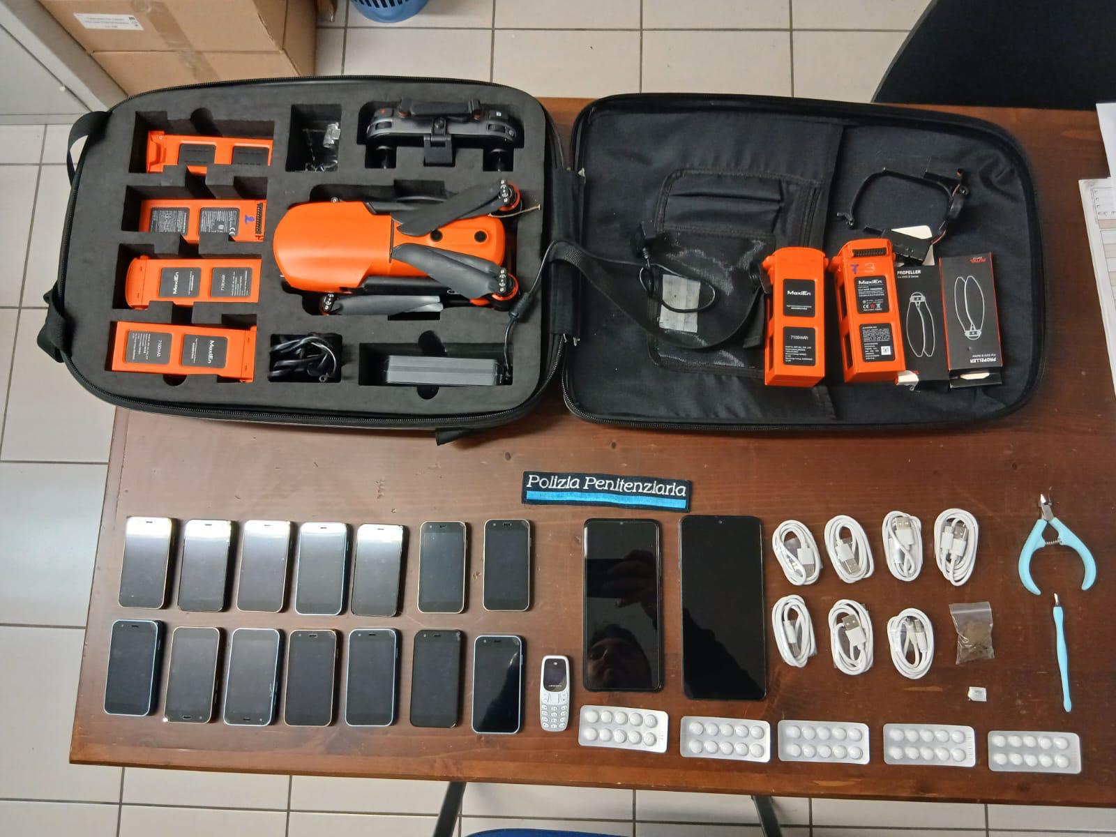 Drone con droga e 18 cellulari intercettato dalla Penitenziaria. Fallisce la consegna ai detenuti