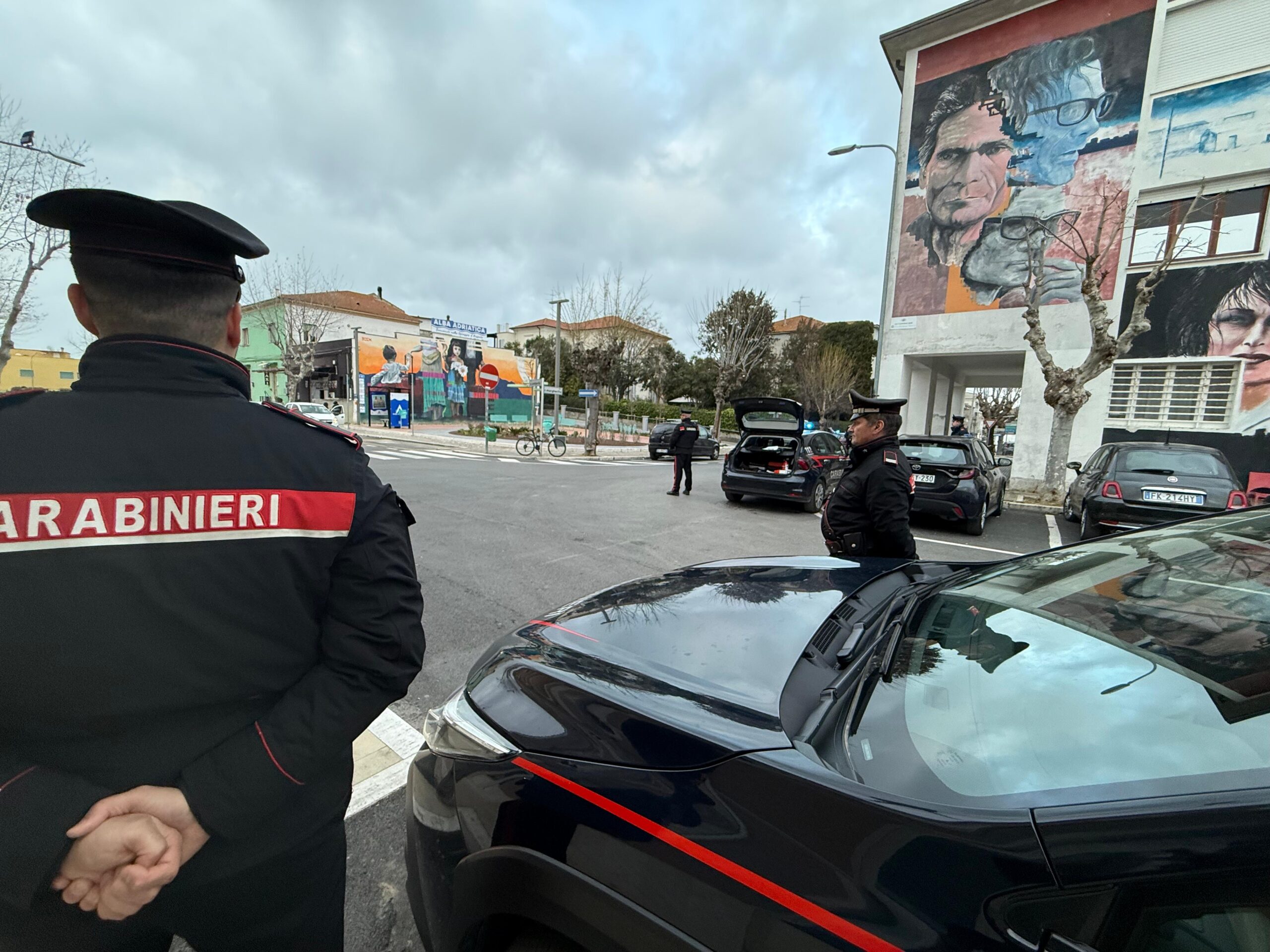 Minaccia il padre e strattona i Carabinieri: Un arresto a Sant’Egidio