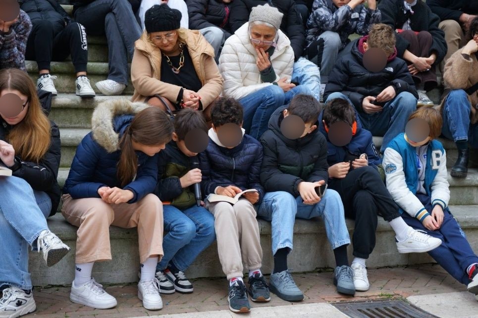 Città Sant’Angelo: la cultura e l’impegno civile tingono di rosso l’8 marzo