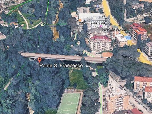 Vola da ponte San Francesco. Sopravvissuto, e’ora Ricoverato al Mazzini in condizioni serie.