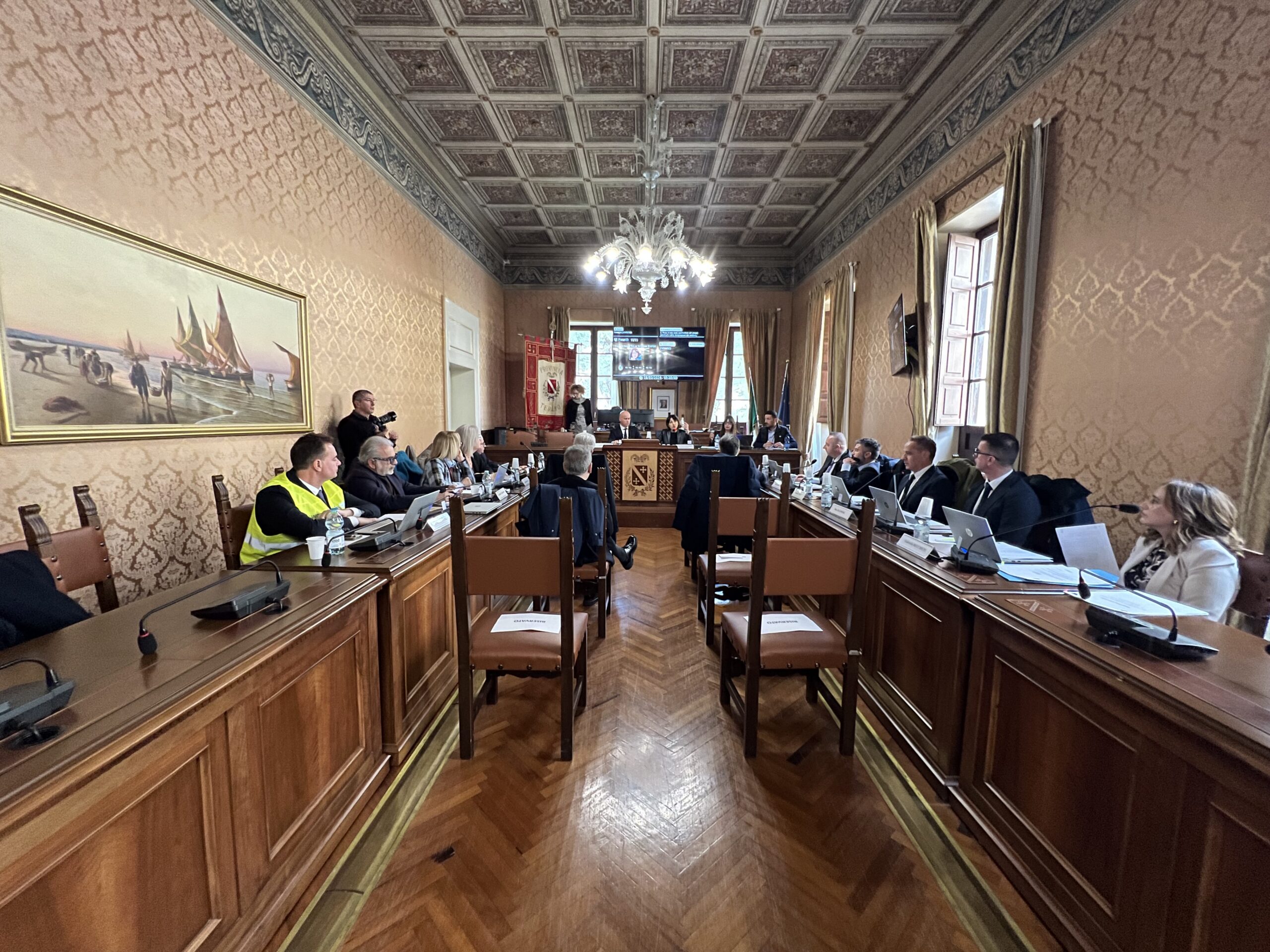 Strade, scuole e infrastrutture al centro del primo Consiglio provinciale