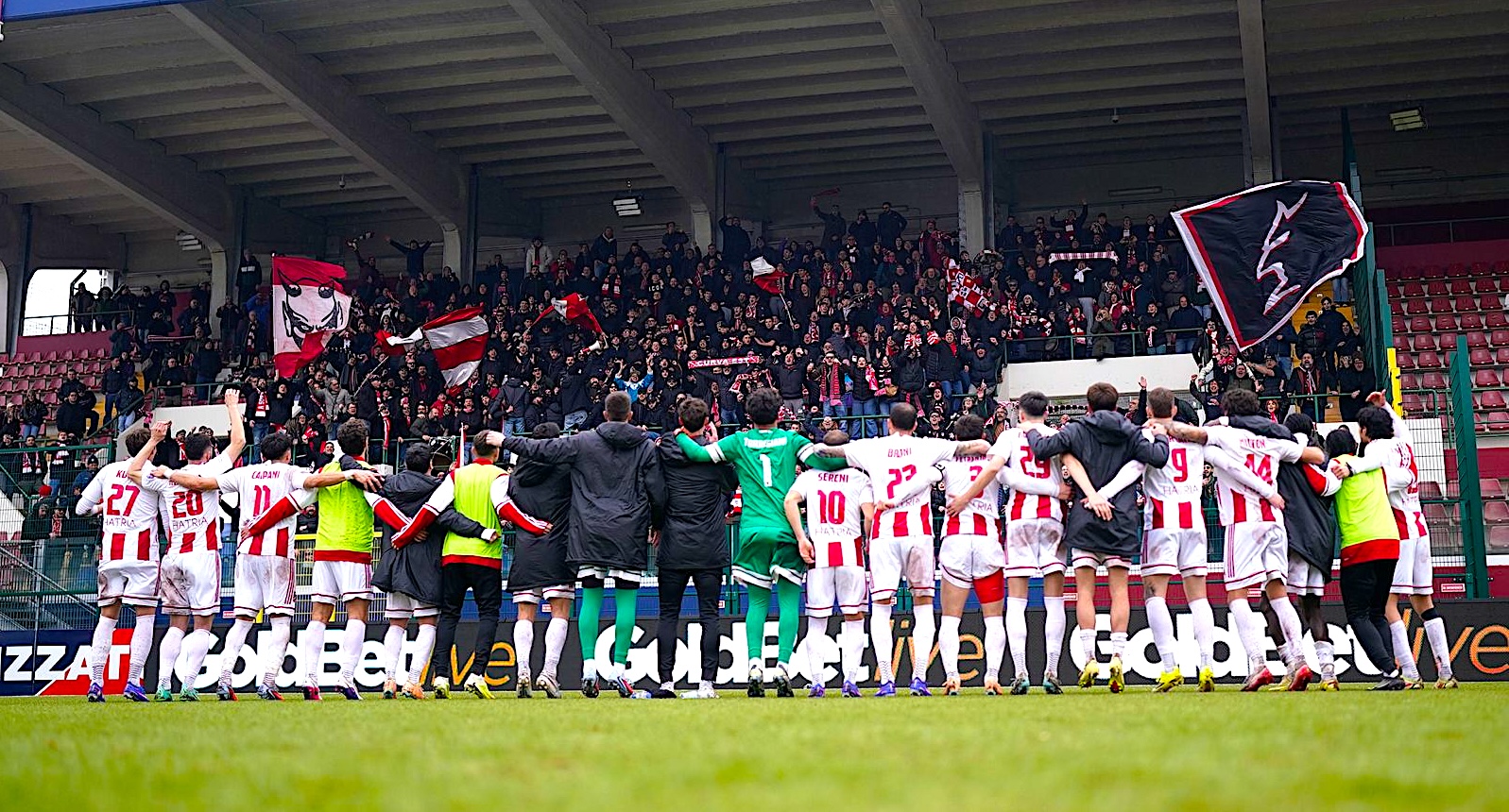 Derby del Gran Sasso al Teramo: doppietta di Salustri e sigillo di Carpani