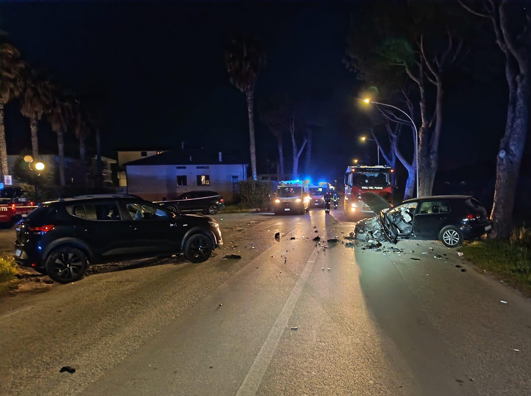 (Foto) Incidente Villa Rosa di Martinsicuro, due feriti: Aggiornamento