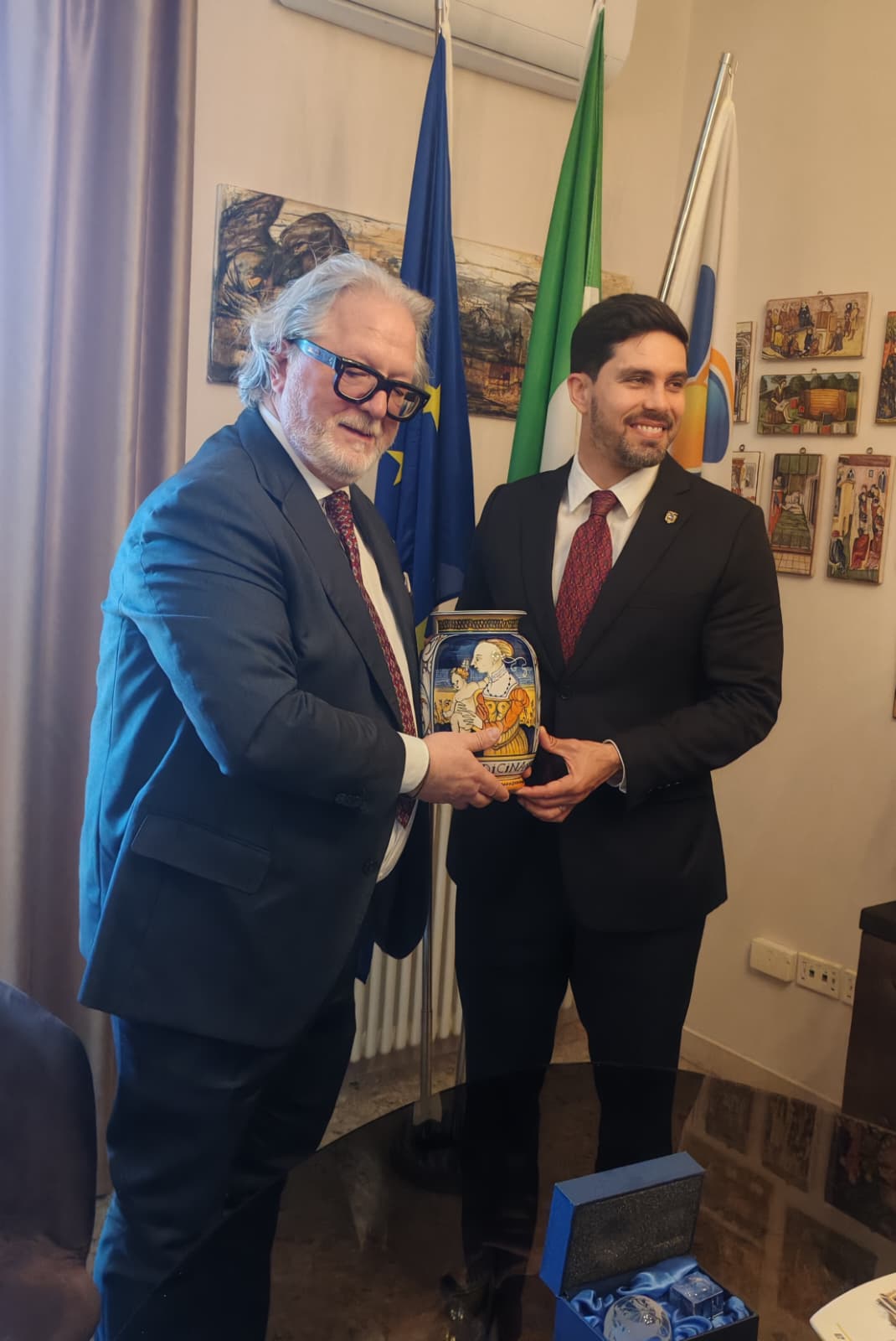 Cooperazione internazionale tra Teramo ed Ecuador: l’ambasciatore in visita alla Asl