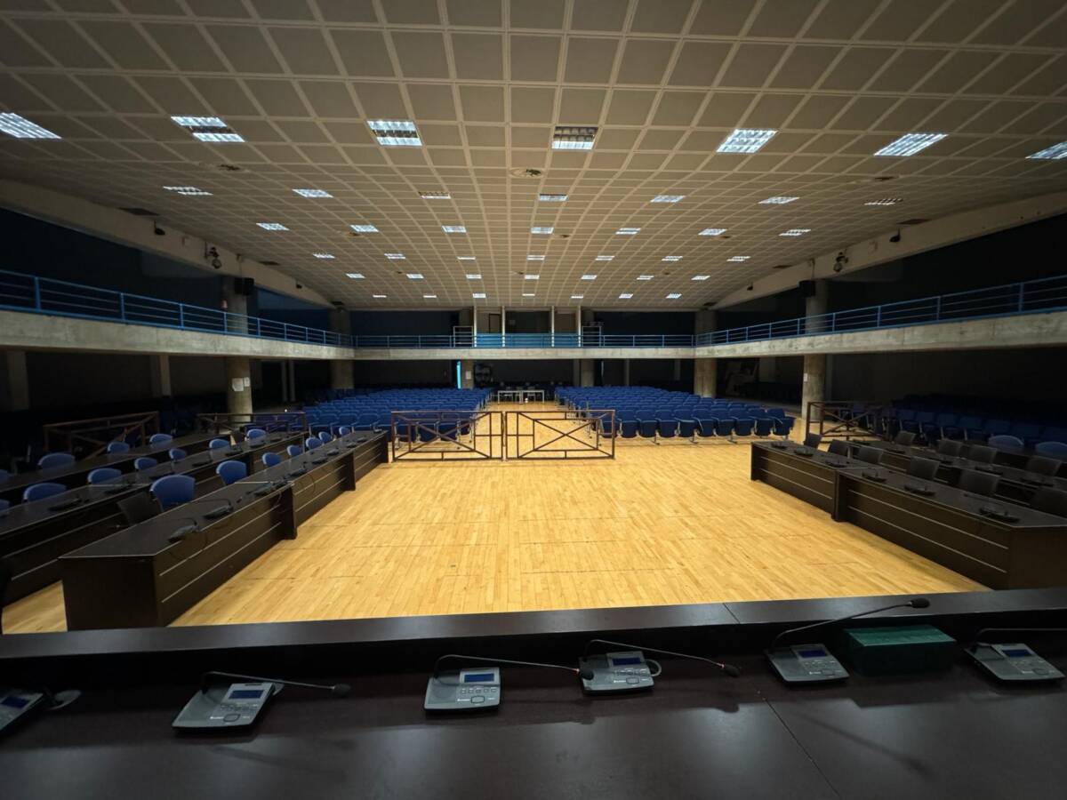 D’Alberto come Giovanni Senzaterra: il sindaco perde la maggioranza in aula