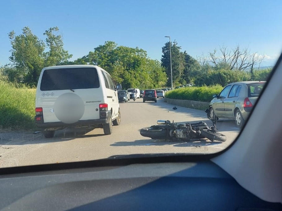 Ultim’ora: Auto e moto coinvolte in incidente a Giulianova
