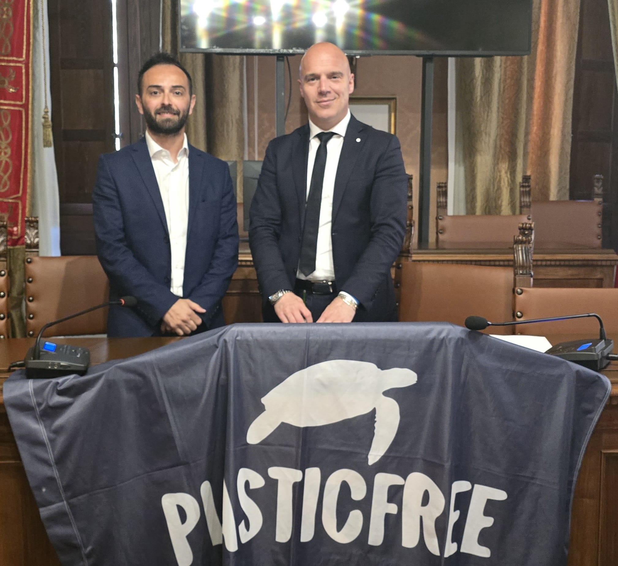 La Provincia di Teramo sigla protocollo con Plastic Free