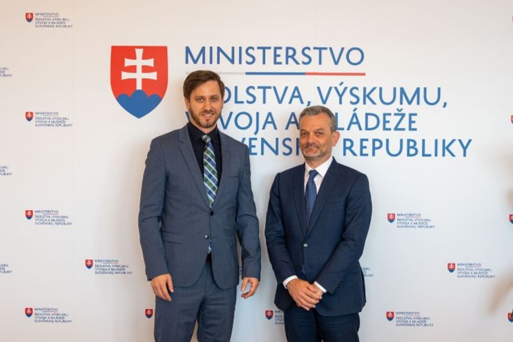 Università di Teramo: missione a Bratislava per il rettore Corsi