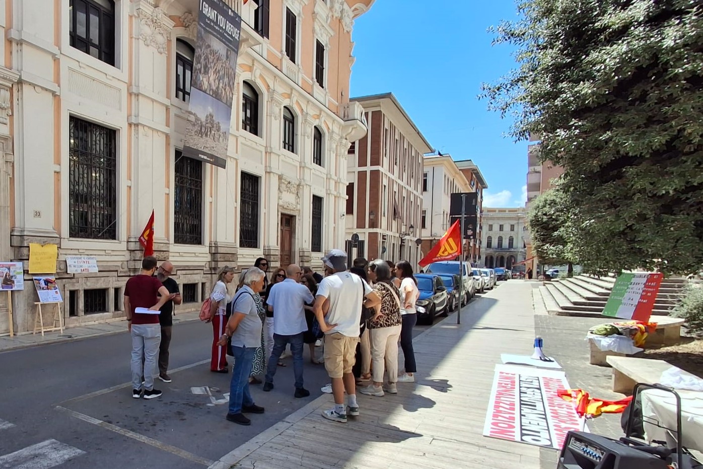Protesta Usb a Teramo sui servizi educativi e domiciliari