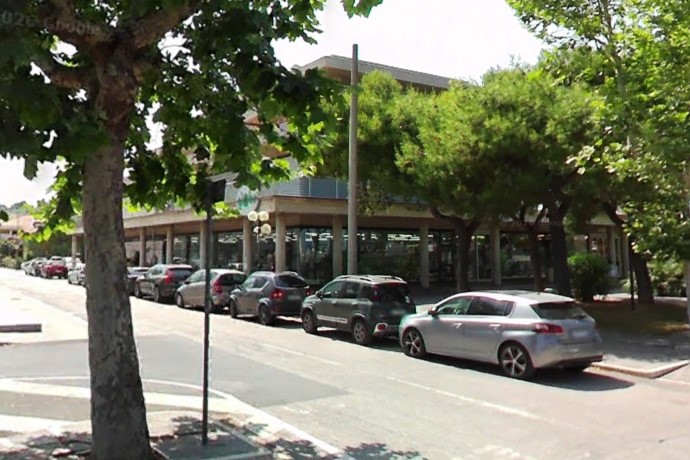 Incendio al Globo di Giulianova. Vigili del Fuoco in azione