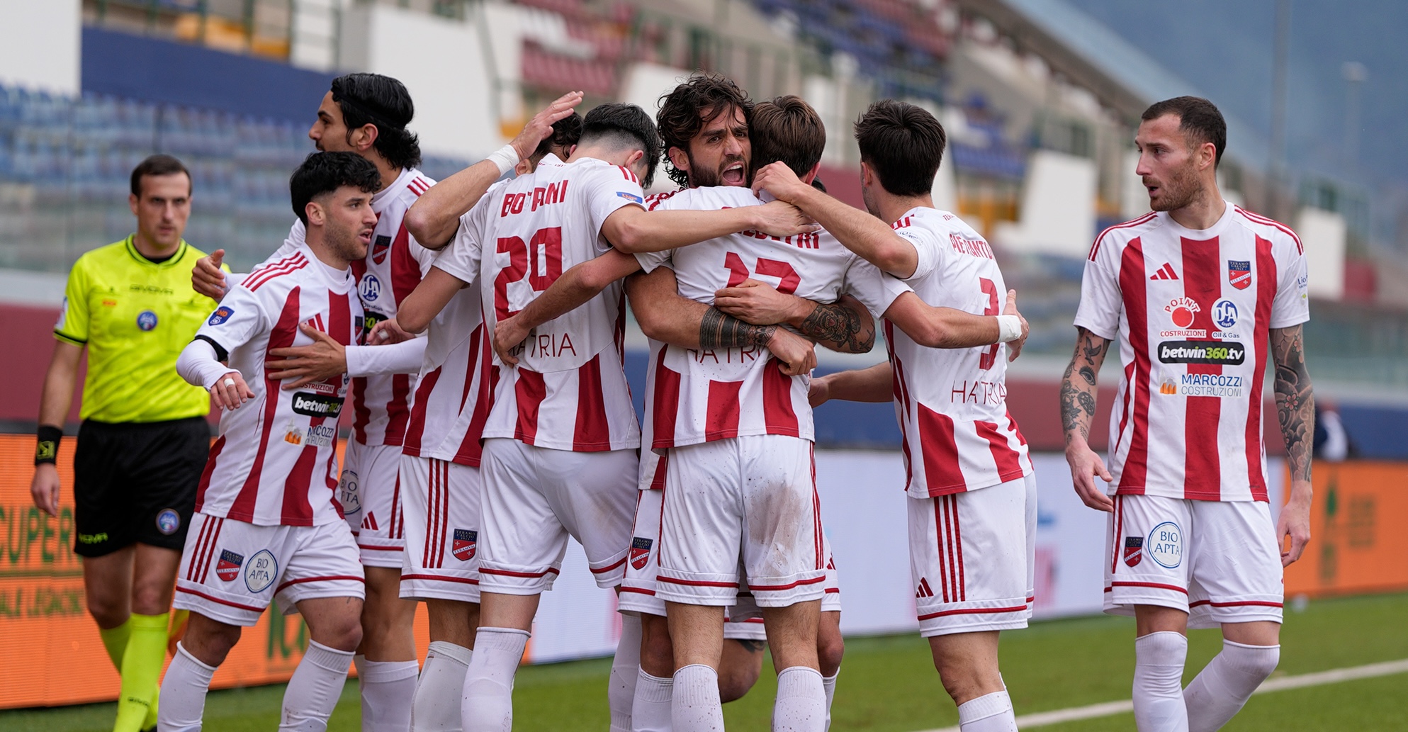 Calcio. bilancio positivo per le giovanili e corsa al record abbonamenti per la prima squadra. In vendita i ticket per la trasferta umbra, dove acquistare