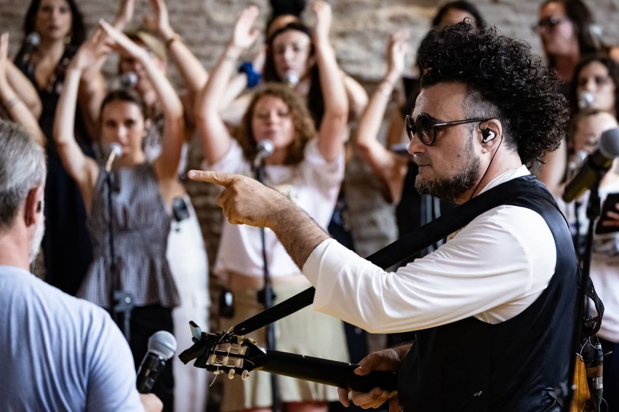 Musica in ospedale: Enrico Melozzi e i musicisti della “Notte dei Serpenti” in concerto al “Mazzini” di Teramo