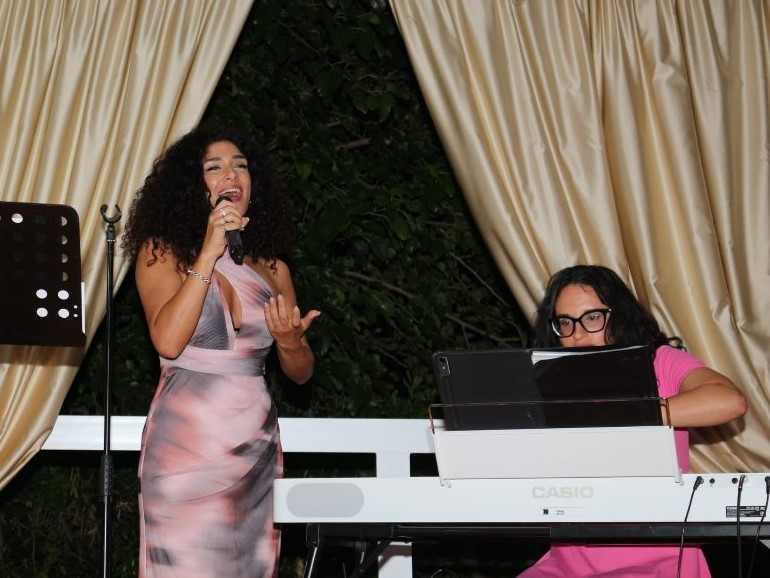 Note a lume di candela al Centro Pastorale di Sant’Atto: la serata di musica con Flavia La Pasta e Giada Mancini