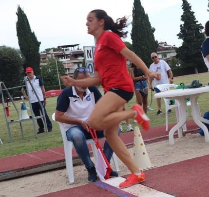 Atletica Gran Sasso. Meeting di Teramo: la Ruffilli registra 5,22 metri nel lungo, la Montanaro sfiora il suo record regionale nel peso