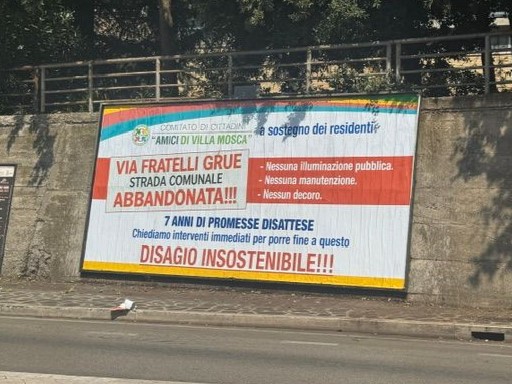 Teramo, via Grue. La rabbia dei residenti in un manifesto: “strada abbandonata da anni”