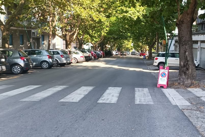 Viale Bovio, interventi di pulizia: mercoledì scatta il divieto di sosta
