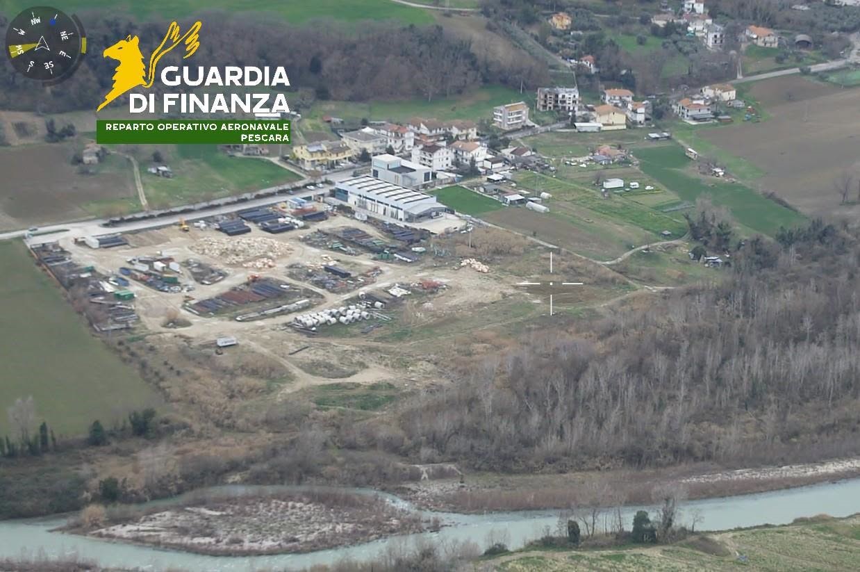 Due aziende senza concessione scoperte dalla GDF lungo il fiume Vomano
