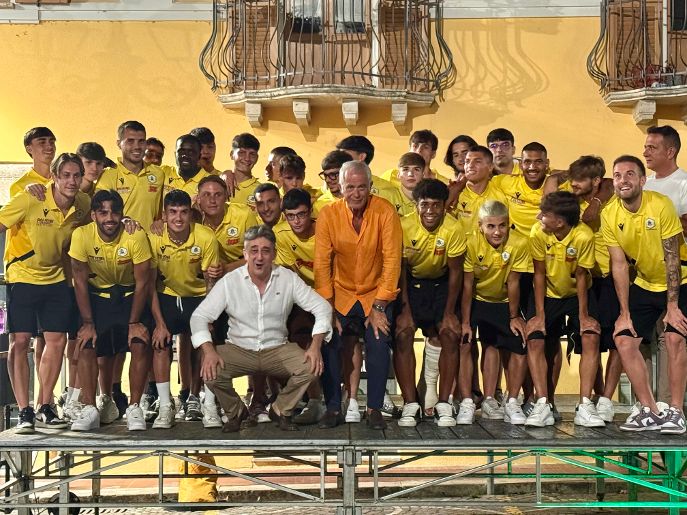 Piazza Orsini accoglie il Montorio ’88: via alla stagione sportiva tra prima squadra e scuola calcio